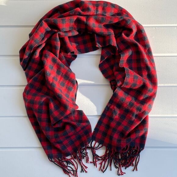 abercrombie kids Other - Abercrombie Kids Red and Navy Buffalo Check Fringe Blanket Scarf Like New
